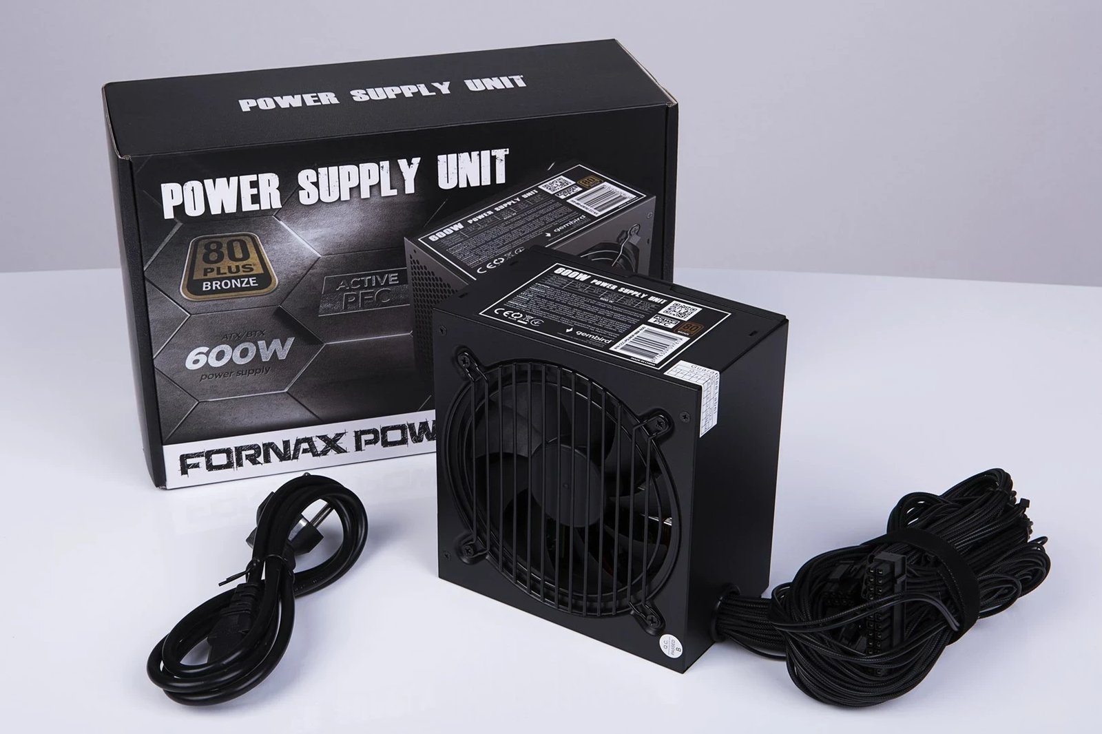 Kasë furnizimi Gembird CCC-PSU80P-BBP-600, 600 W, 80 PLUS Bronze, e zezë