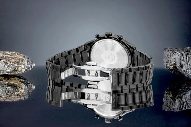 Orë dore për meshkuj Giewont, e zezë