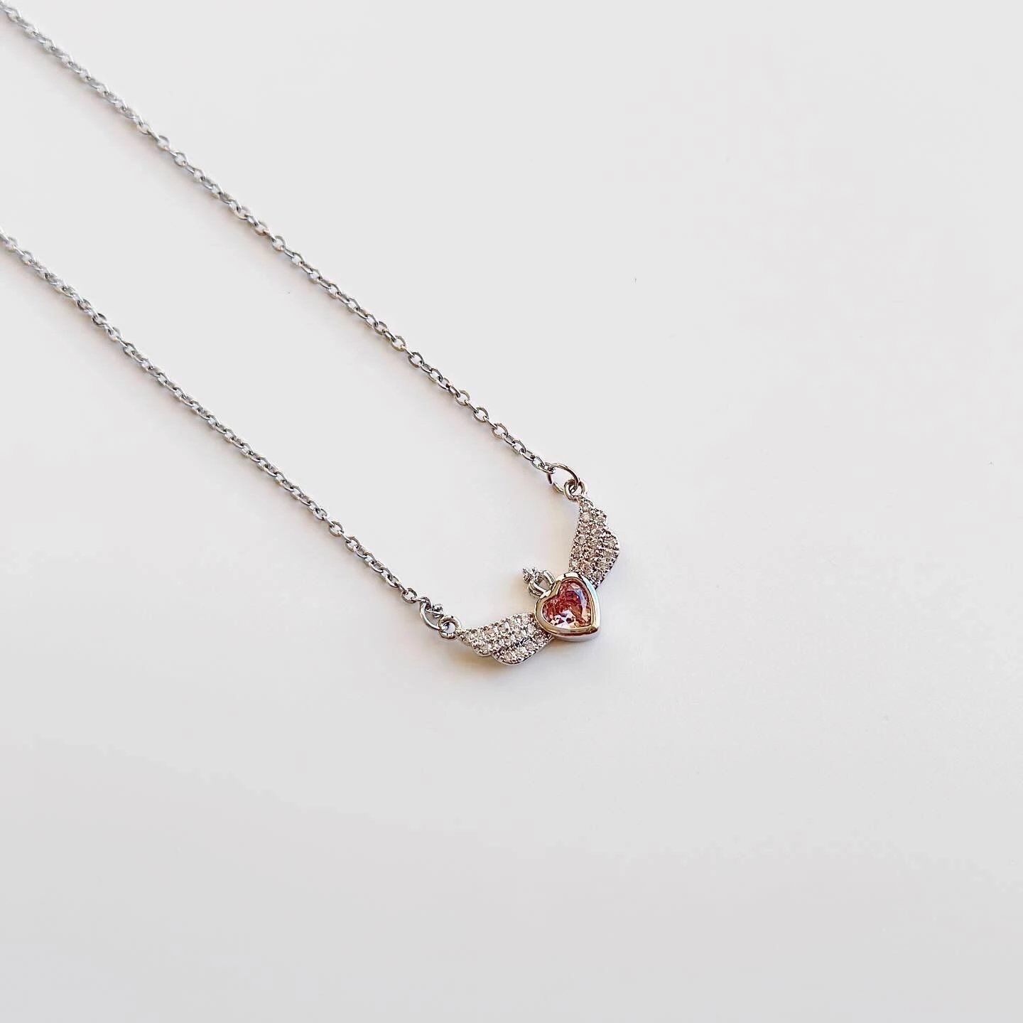 Qafore prej çeliku Jumeon, engjëj, rozë dhe argjend