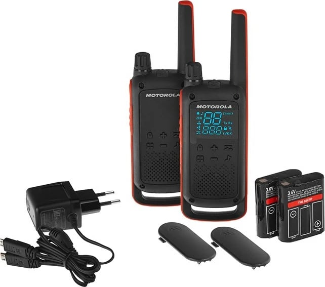 Radio Motorola T82 Twin Pack, 16 kanale, Ngjyrë e zezë dhe portokalli