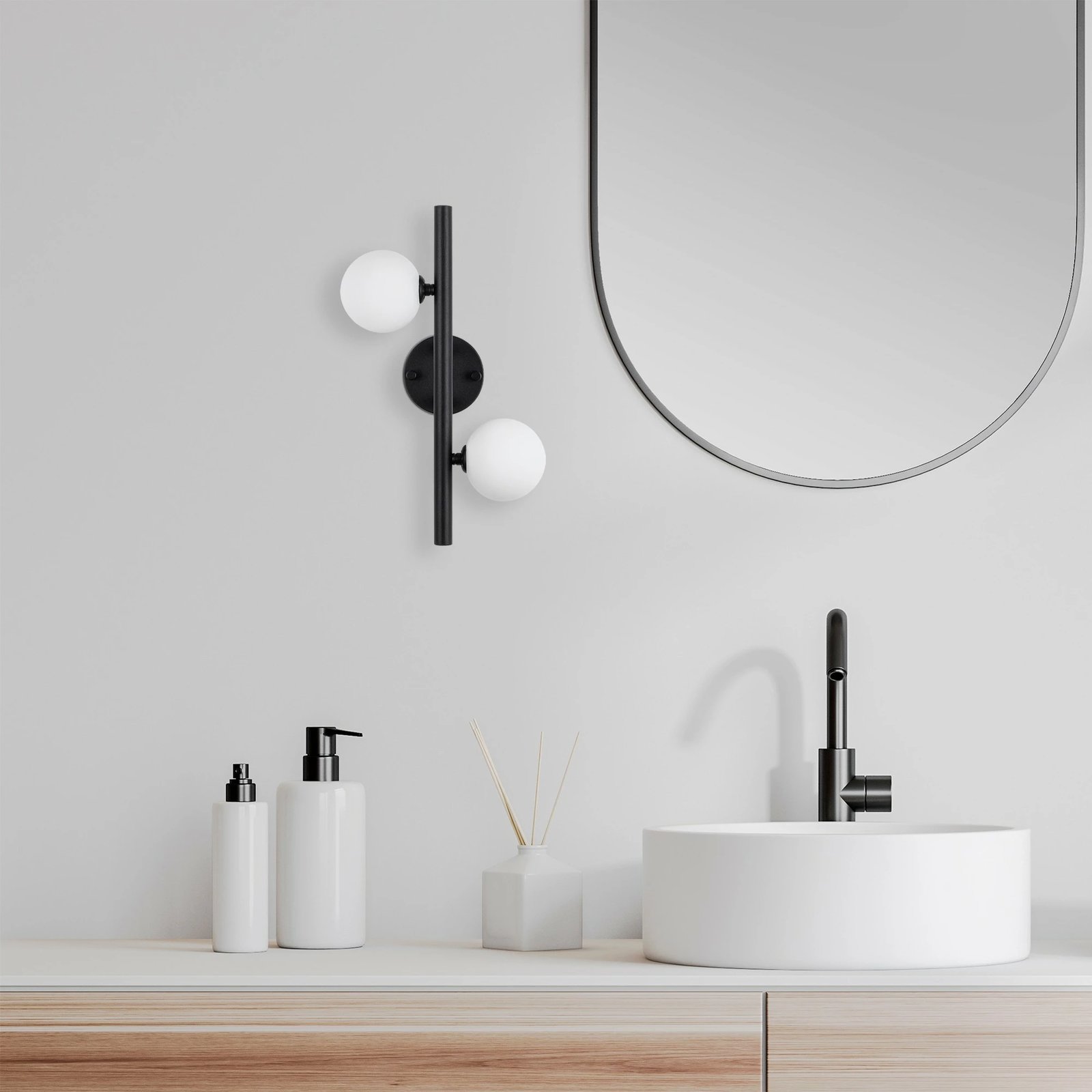 Llambë muri Opviq, Domino - 11038, e zezë dhe e bardhë