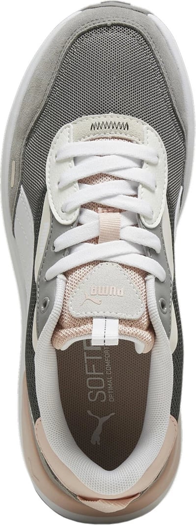 Këpucë për femra Puma