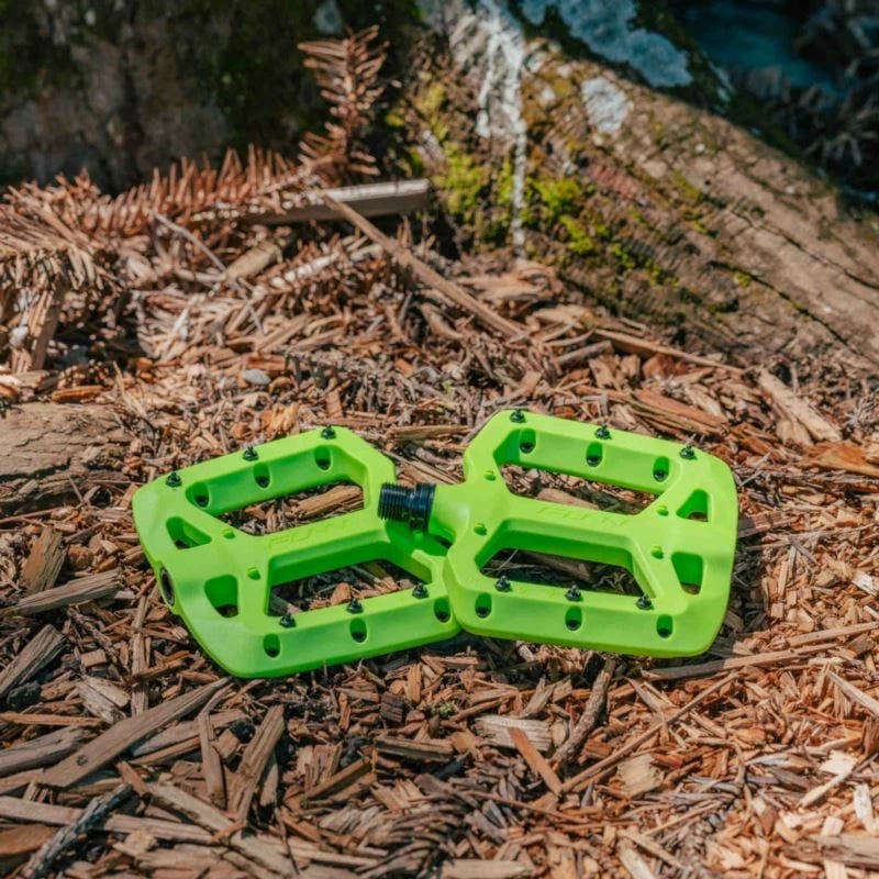 Pedale biçiklete FUNN, jeshile