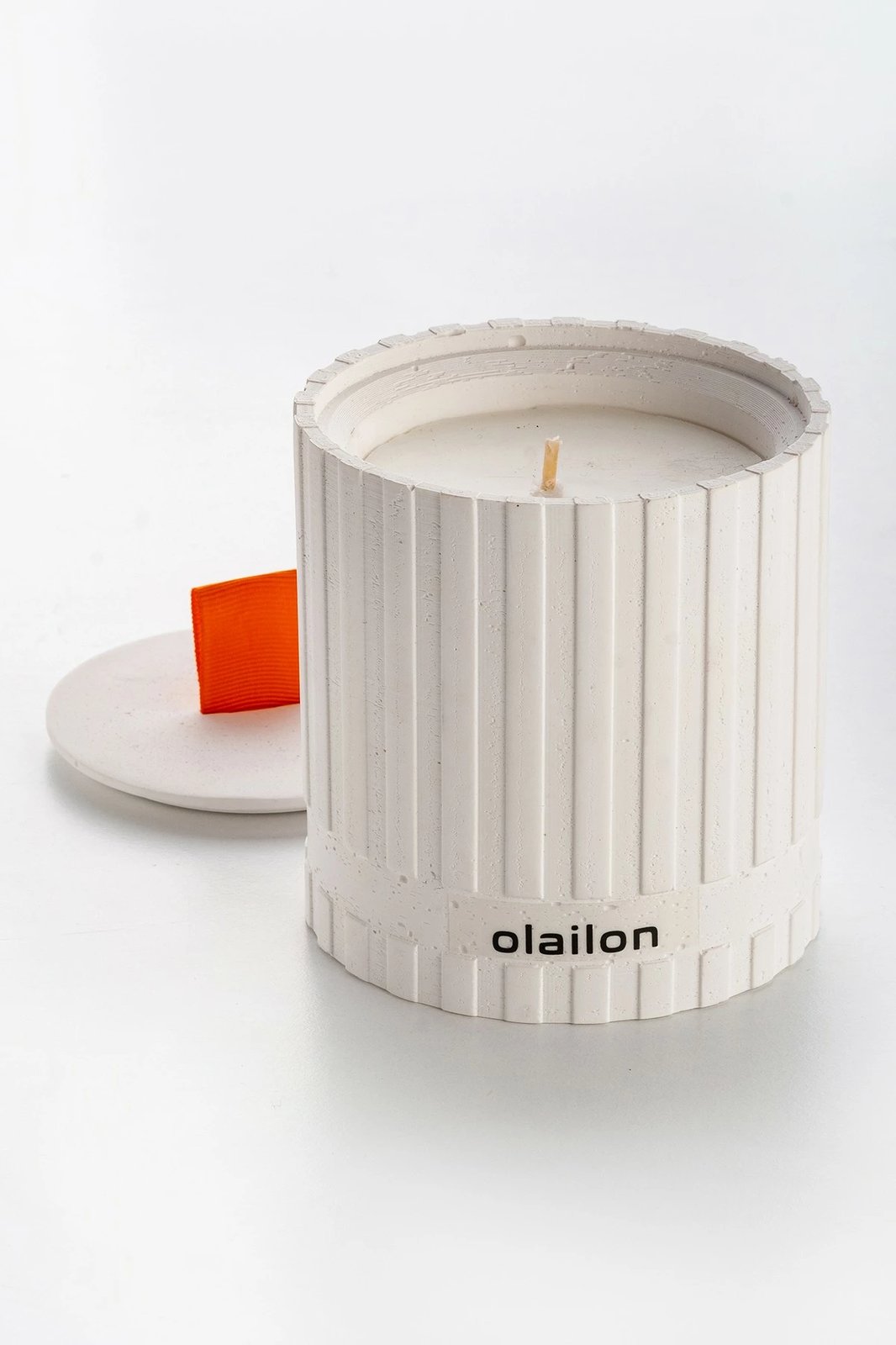 Qiri Aberto Design, Sutun, i bardhë, portokalli