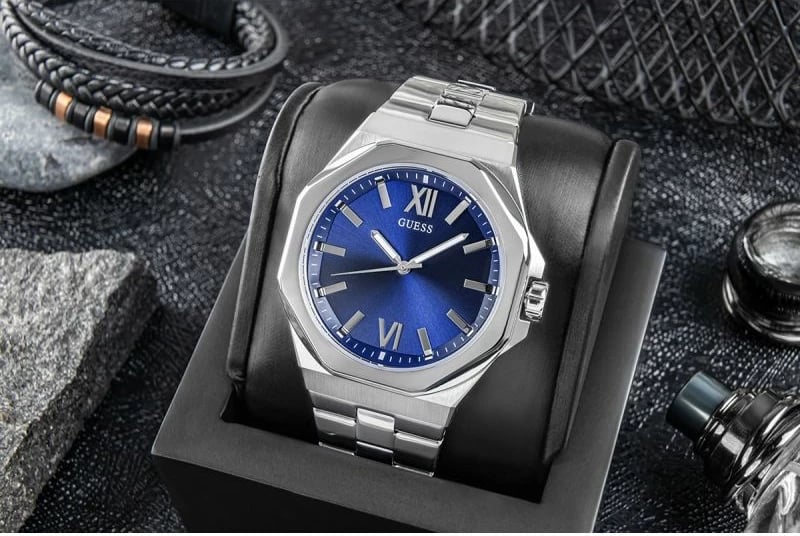 Orë dore për meshkuj Guess, argjendtë