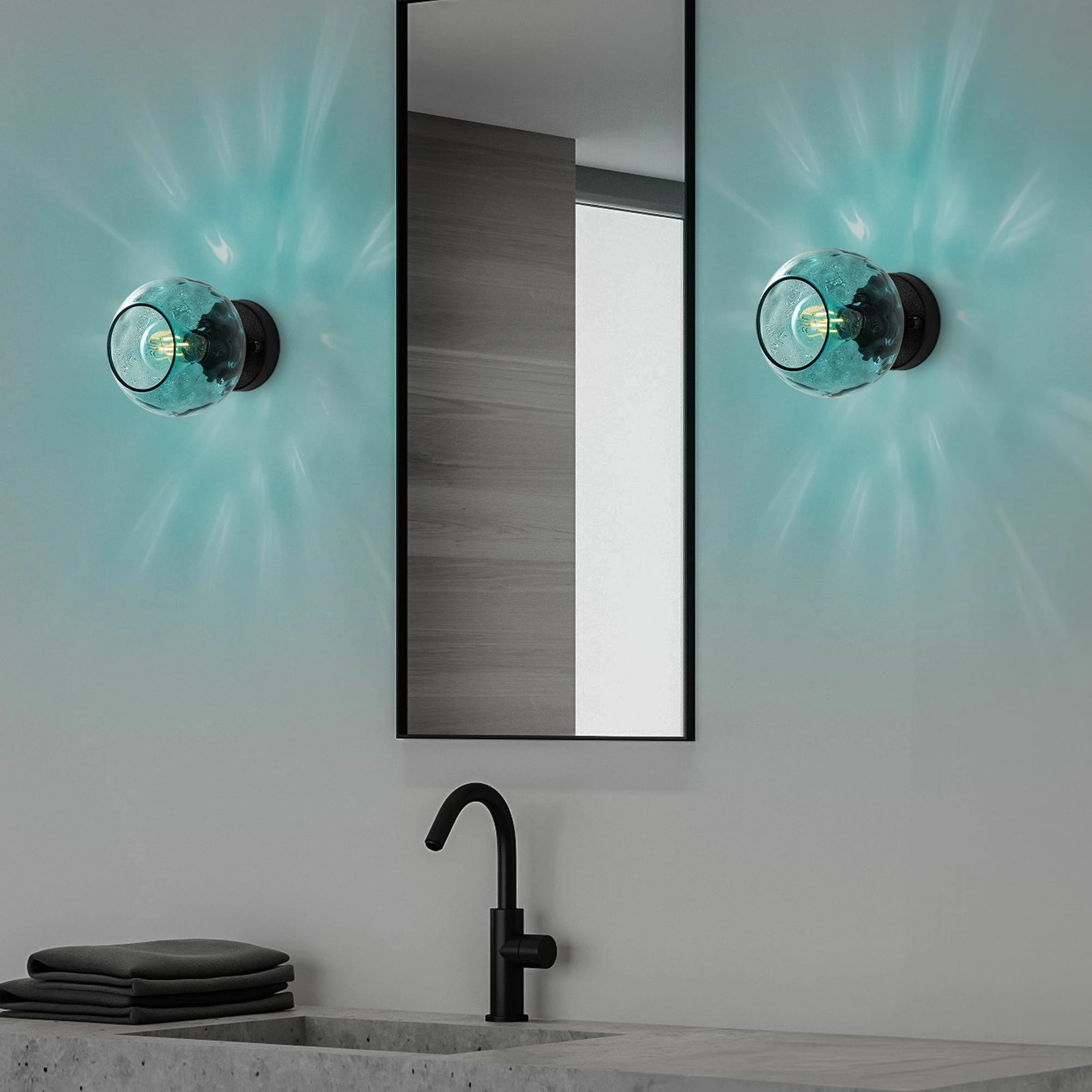 Llambë muri Opviq Benek, metal e xham, blu dhe e zezë, 15x18x15cm