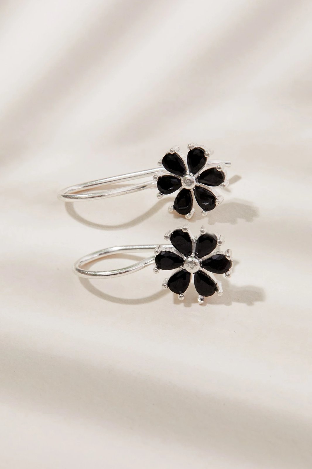 Vathë argjendi Elika, ngjyrë e zezë, ELKMD50489