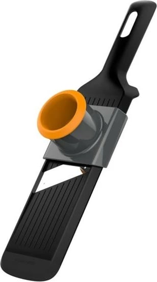 Grirës perimesh Fiskars 1014416, plastikë, zi/gri/portokalli
