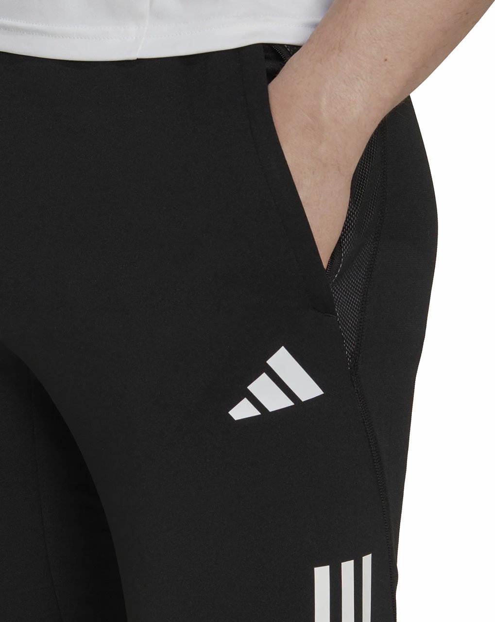 Shorce për meshkuj adidas, të zeza