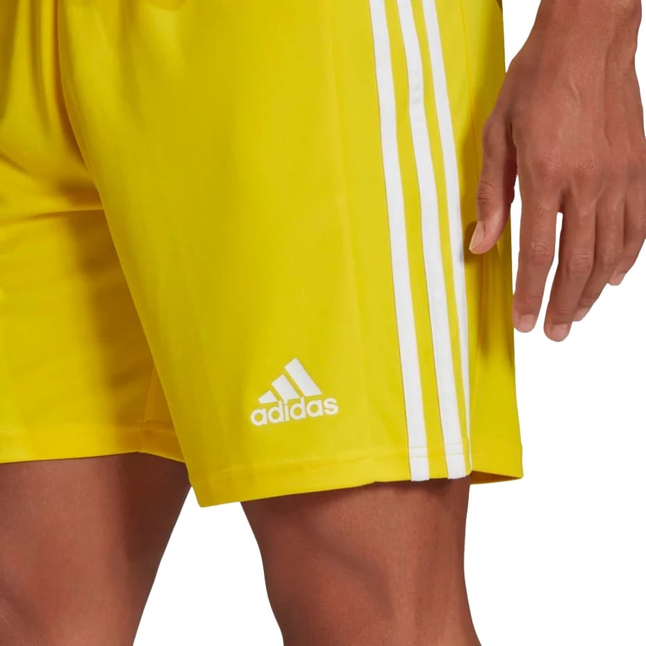 Shorce për meshkuj adidas, të verdha