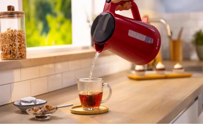 Ibrik elektrik Bosch MyMoment TWK1M124, 1.7L, Kuq