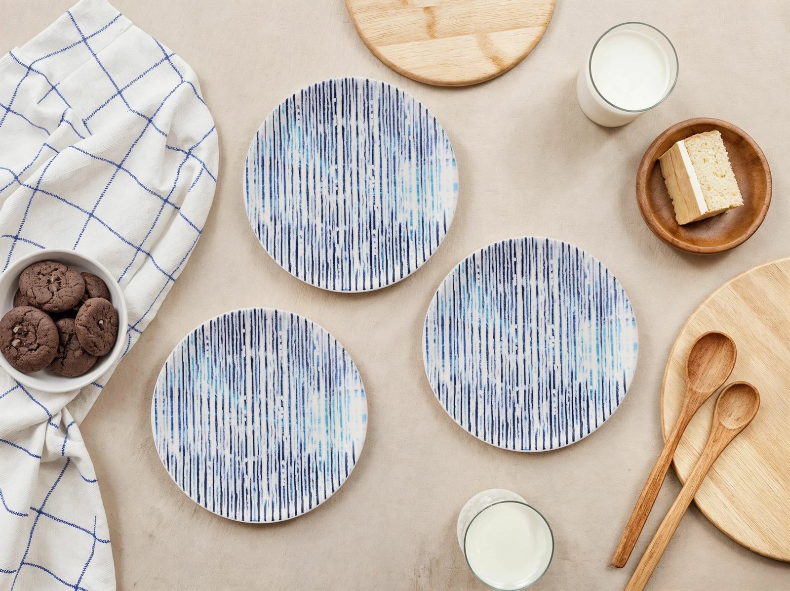 Set pjatash ëmbëlsirash (6 copë), Hermia Concept, vija