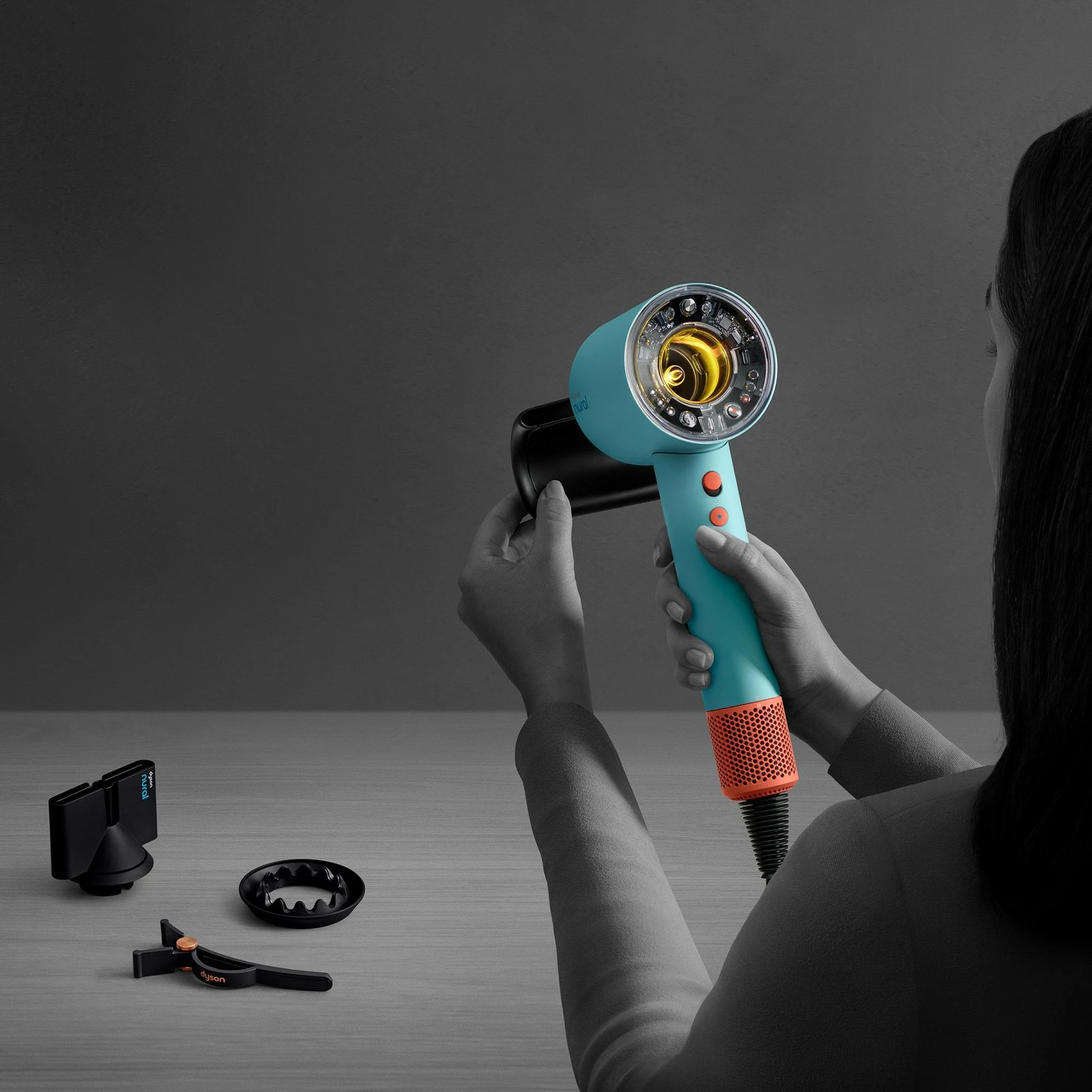 Tharëse flokësh Dyson Supersonic Nural, 1600 W, 13.3 l/s, Blu, Portokalli Tharëse flokësh Dyson Supersonic Nural, 1600 W, 13.3 l/s, Blu, Portokalli