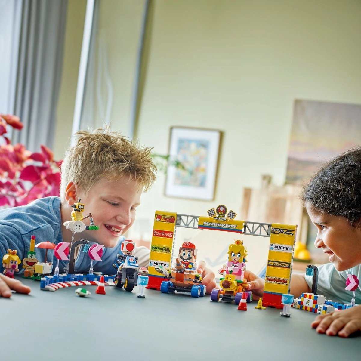 Set LEGO Super Mario Kart 72036, Baby Peach and Grand Prix, 823 pjesë