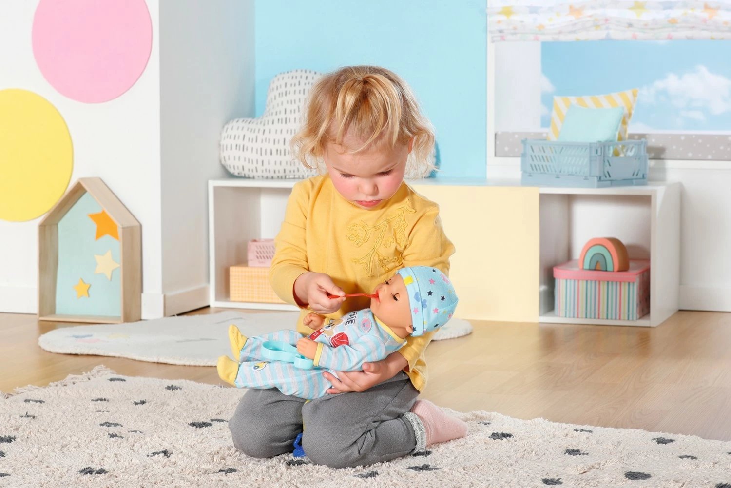 Kukull Baby Born djalë Zapf 36 cm me aksesorë, Blu