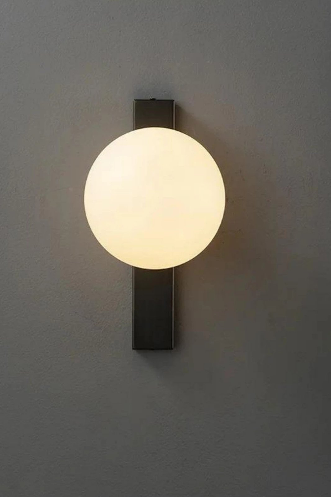 Llambë muri Opviq, 8879-1, ngjyrë e zezë