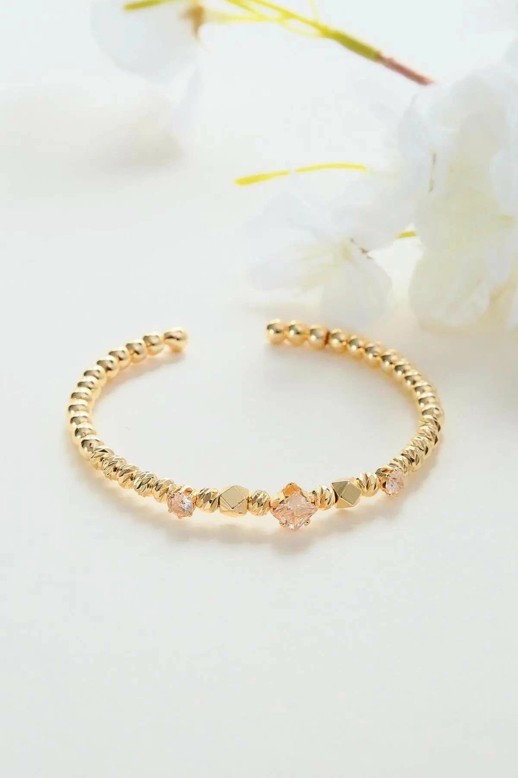 Byzylyk Jumeon, ngjyrë ari, Gld-Kareblk2