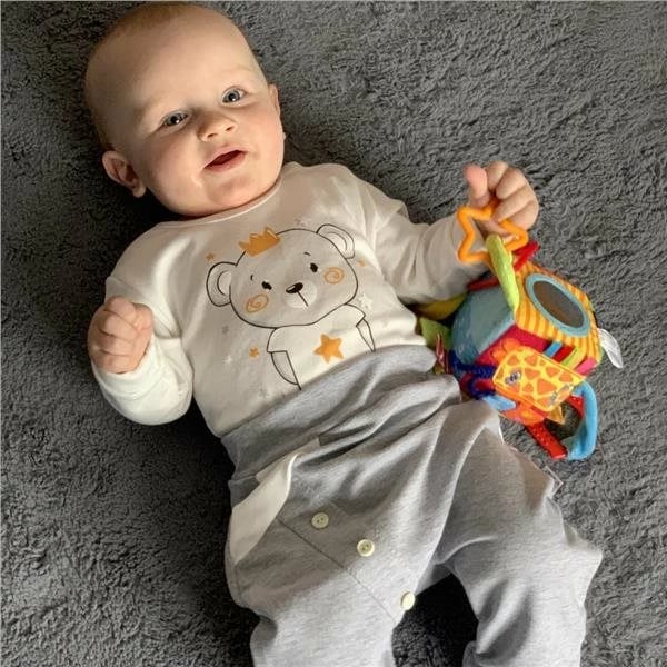 Lodër interaktive, Baby Mix, ZOO, kube aktivitete për foshnje 9x9x9 cm, me pasqyrë plastike, zhurmues dhe unaza varëse, shumëngjyrëshe