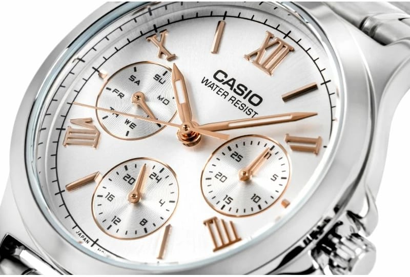 Orë dore për femra CASIO, argjend