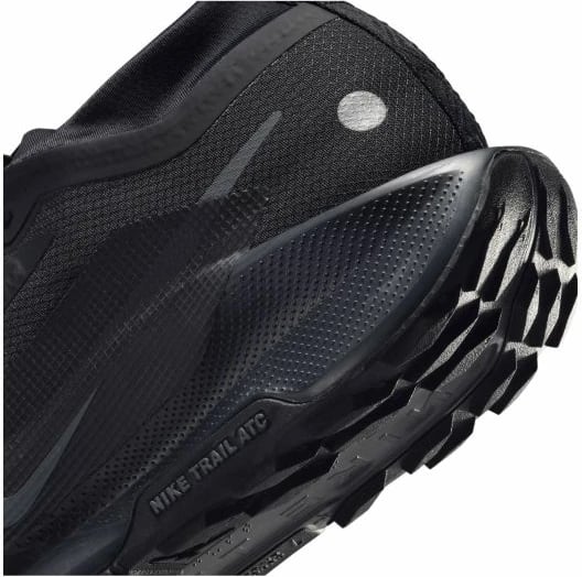 Atlete për femra Nike, të zeza