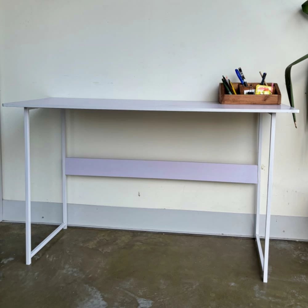 Tavolinë minimaliste NEXT 35575-02, 120x45xH72cm, e bardhë/lila