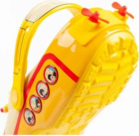 Clogs për meshkuj Crocs, të verdha