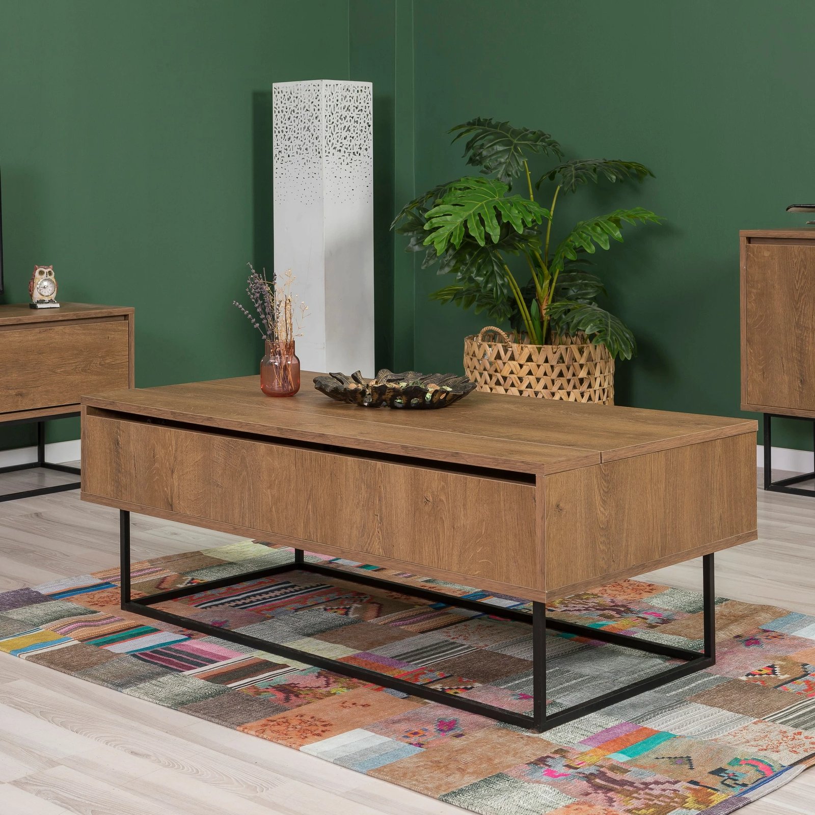 Set mobiljesh për dhomë dite, Skye Decor, Laxus Takım 4, ngjyrë arre dhe e zezë