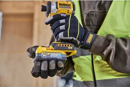 Makinë goditëse DeWALT DCF860NT-XJ, pa kabllo, 18V, Brushless, e verdhë