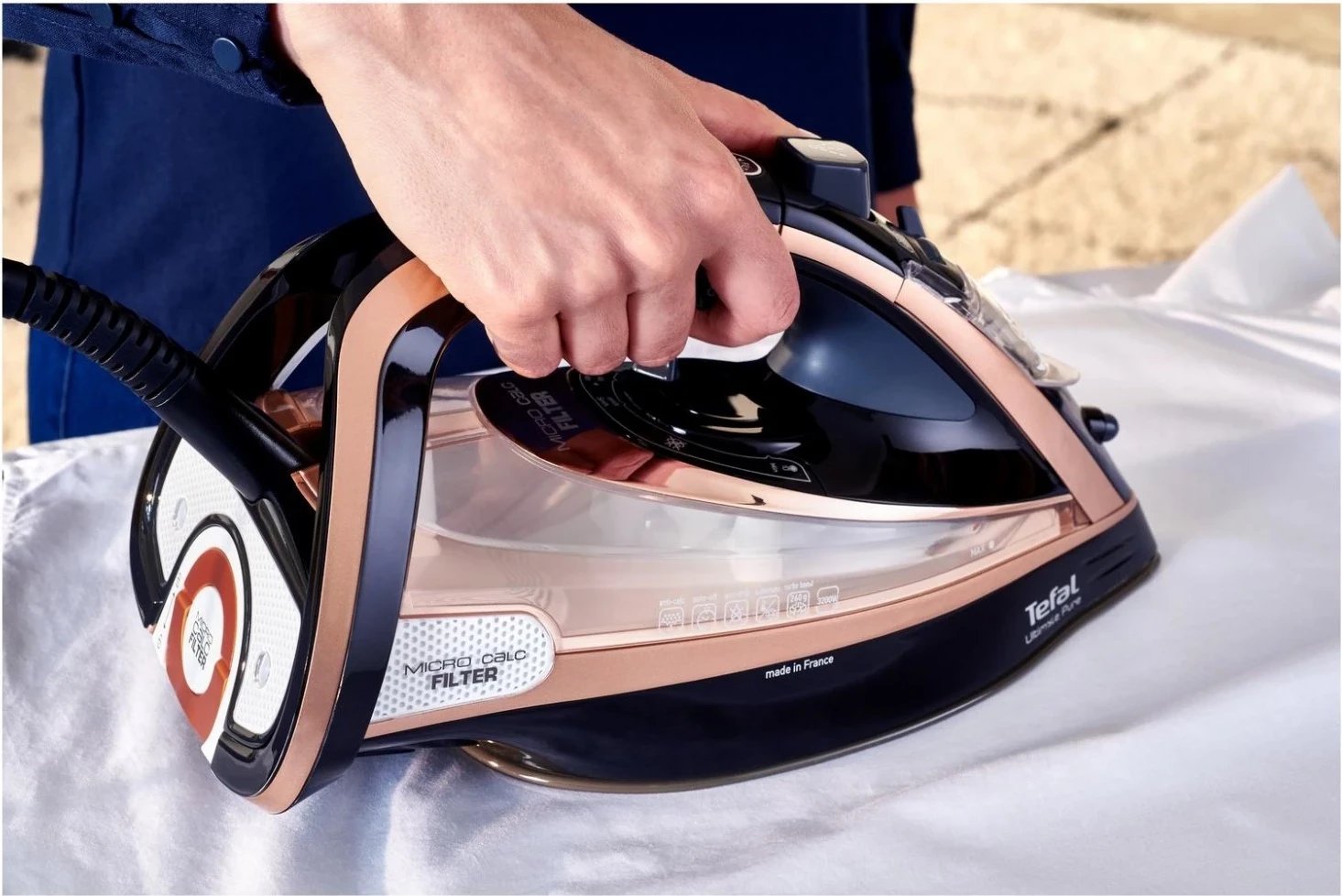 Hekurosje me avull Tefal FV9865 Ultimate Pure, e zezë