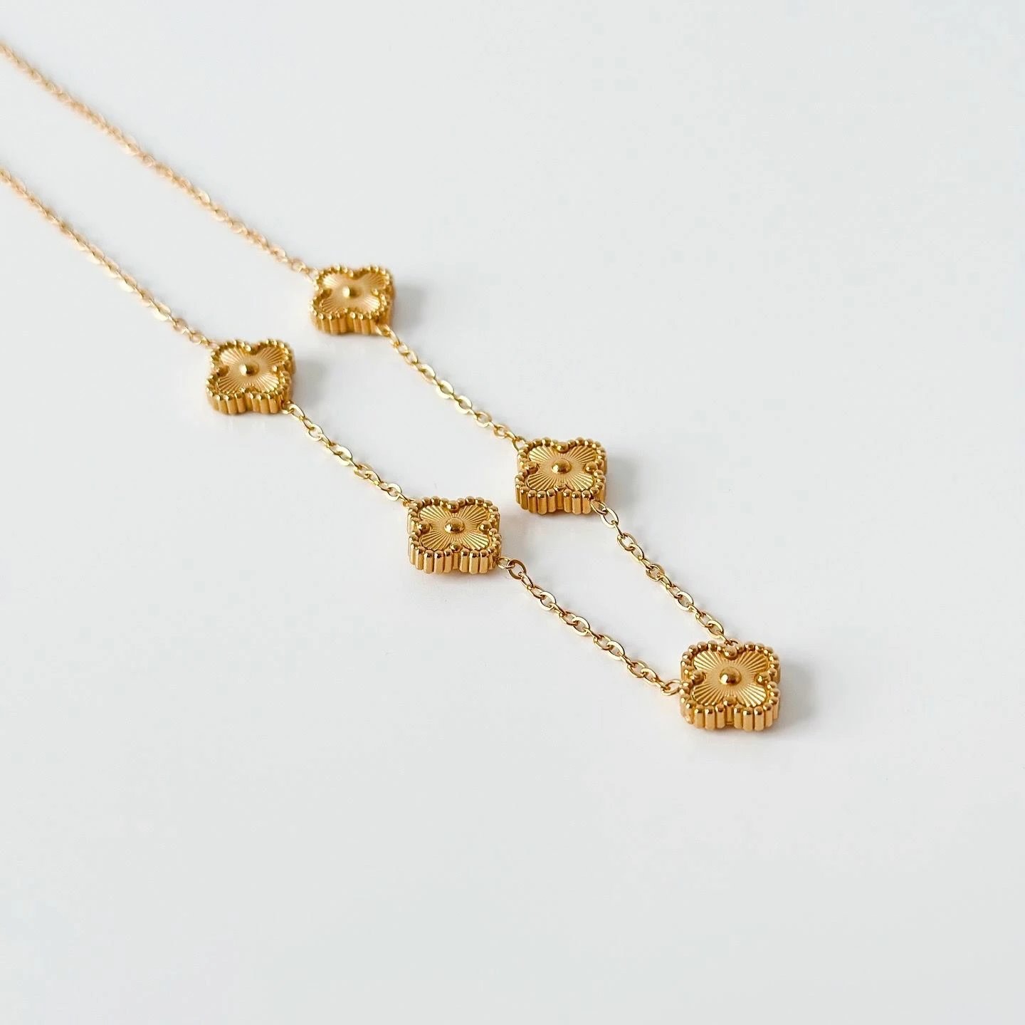 Qafore çeliku Jumeon, Cliffy, ngjyrë ari