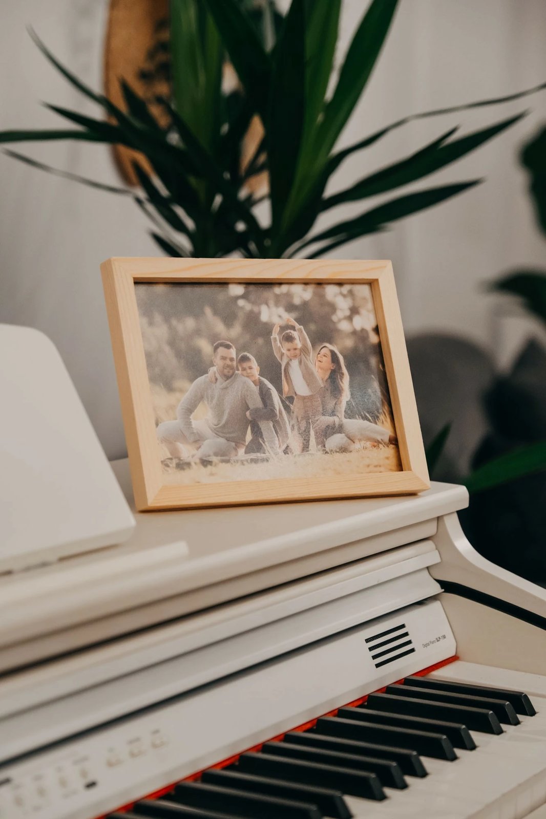 Kornizë druri për foto Aberto Design, DA1521 - 15x21cm