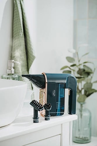 Pastrues me avull, Adler AD 7050, 1200W, depozitë 120 ml, IPX4, kabllo 3 m, set 5 aksesorë