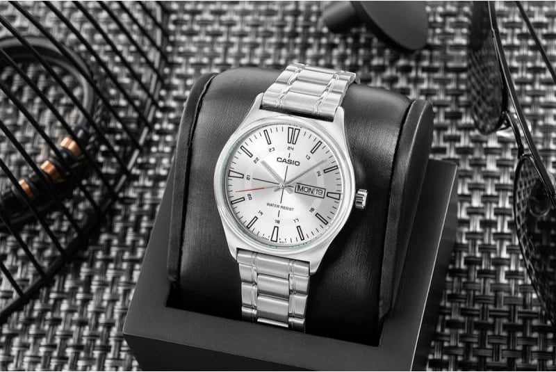 Orë dore për meshkuj CASIO, argjend