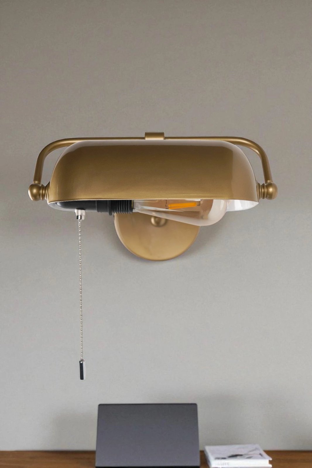 Llambë muri Opviq, ngjyrë ari, 9084-2