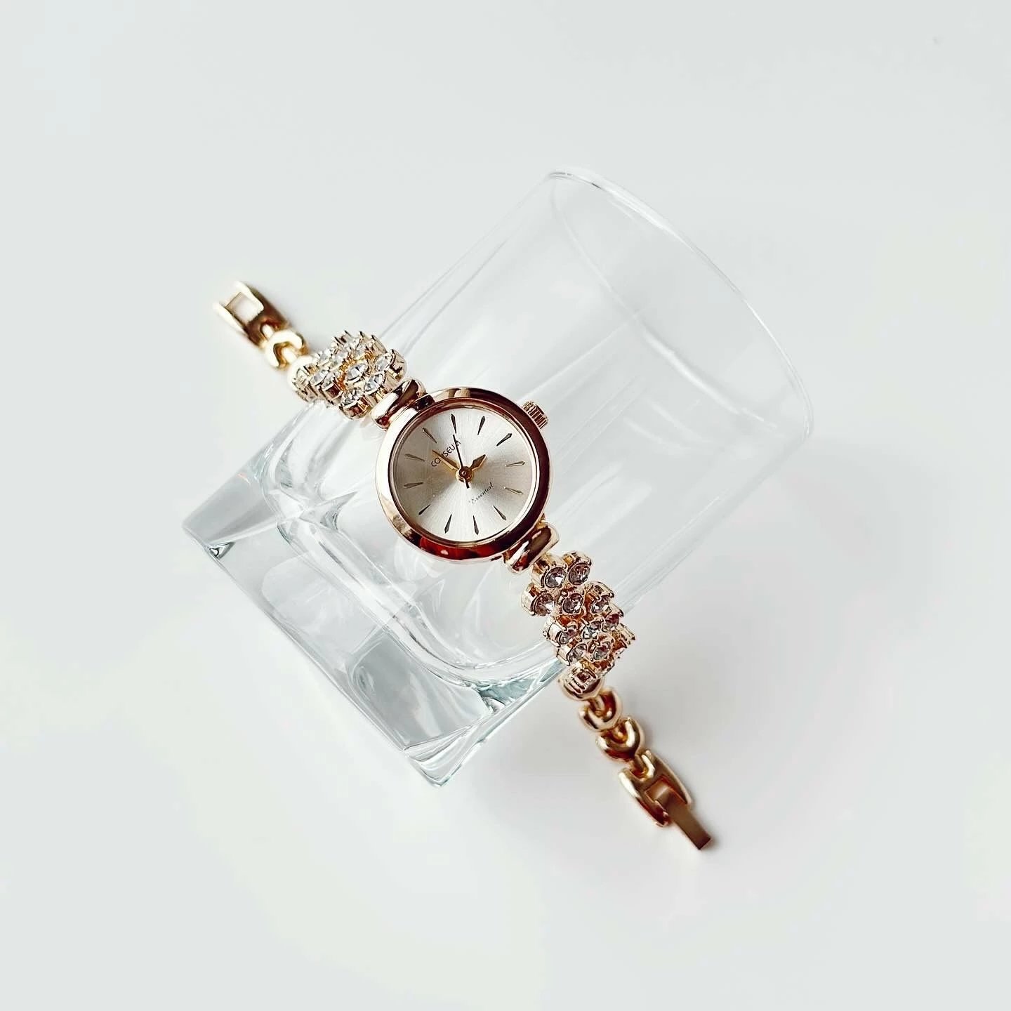 Orë dore për gra, ngjyrë ari dhe e bardhë, Jumeon Ovein