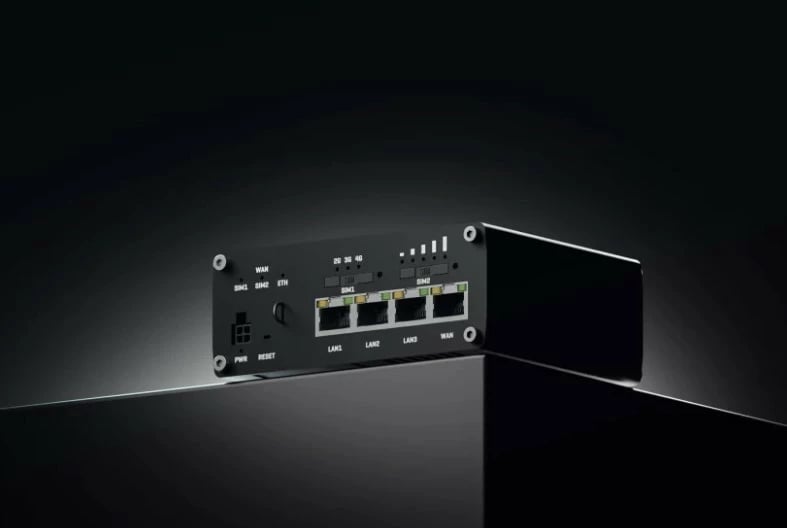 Router LTE Teltonika RUTM09, Cat6, 2xSIM, 4xGbE, GNSS, i zi