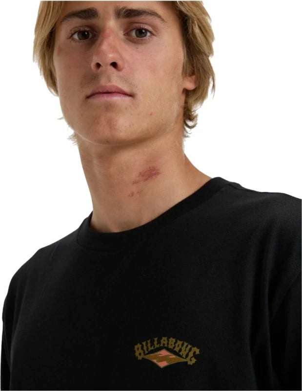 Maicë Billabong, e zezë