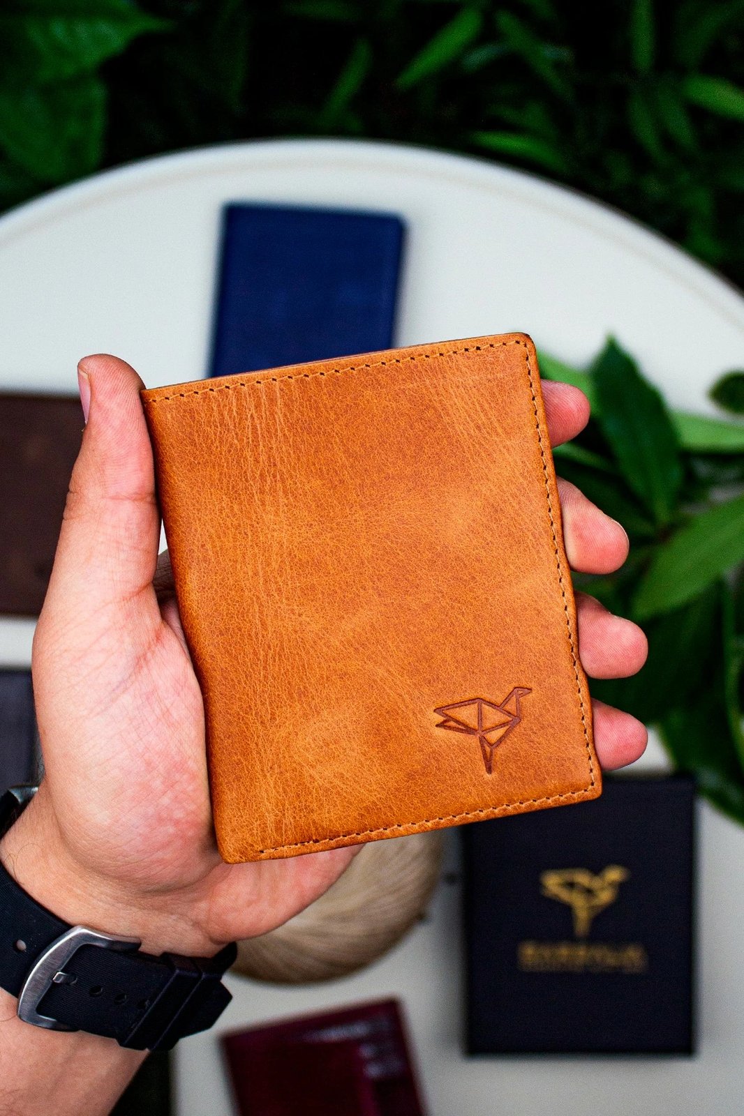 Mbajtës kartelash lëkure, ngjyrë tan, Zoozie Bags, Utah