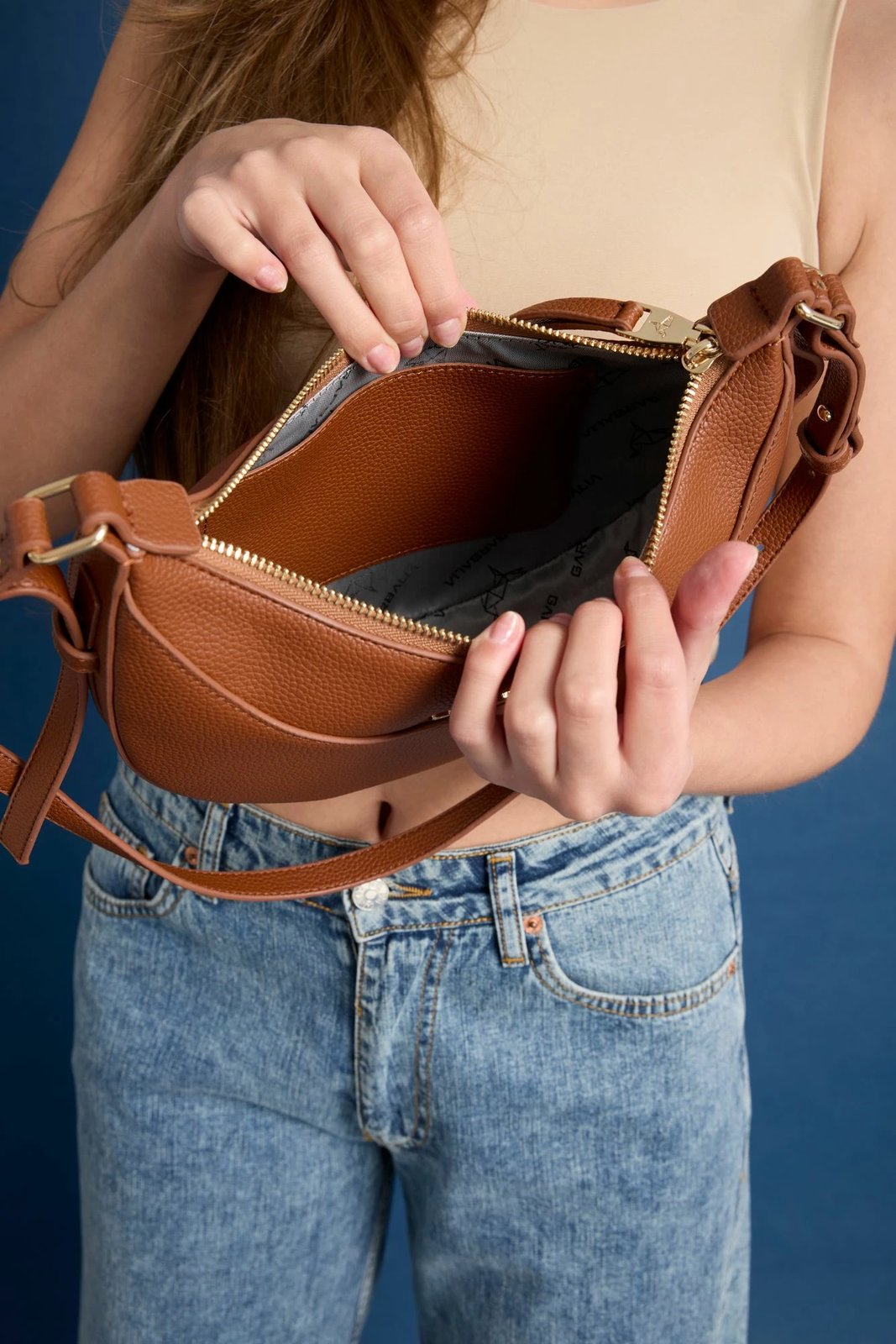 Çantë krahu Zoozie, Santorini, ngjyrë kafe e hapur