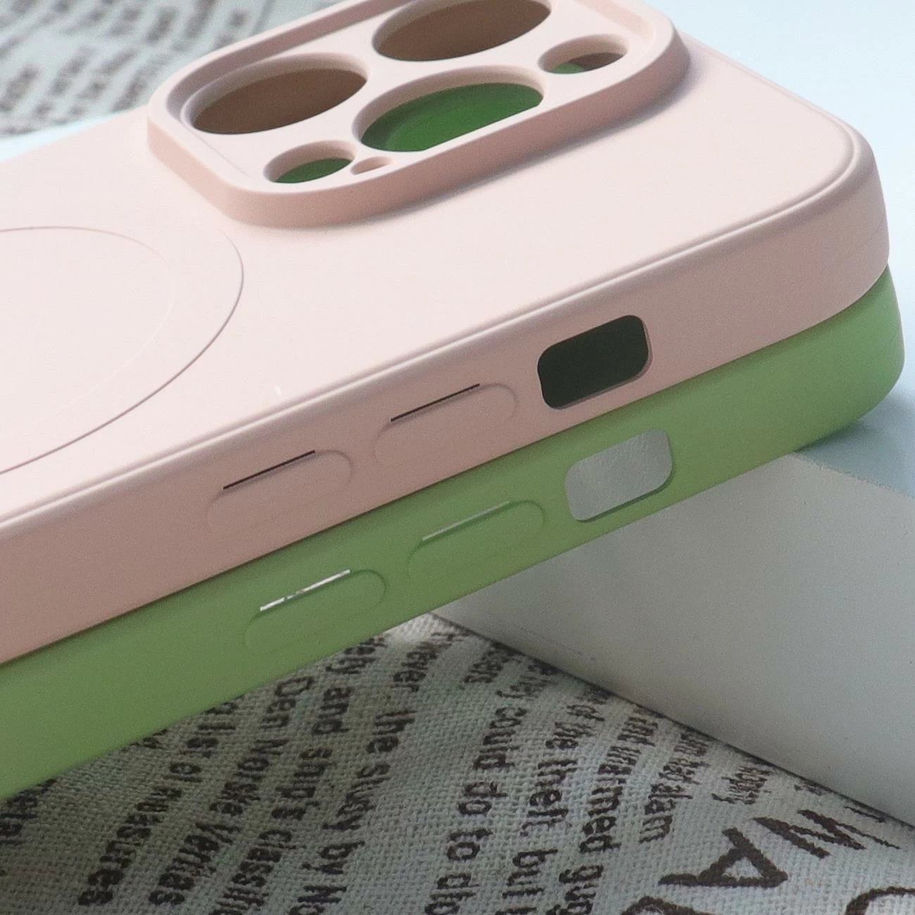 Mbështjellës silikon për iPhone 15 Plus Hurtel, MagSafe, Blu
