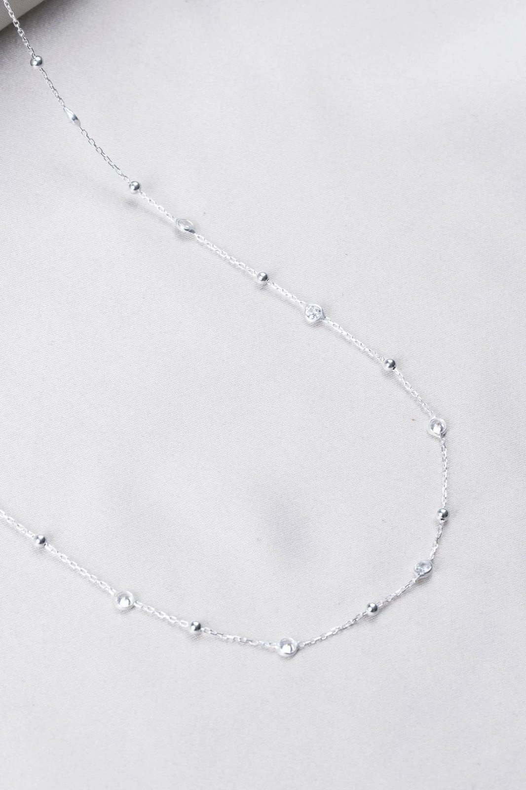 Varëse argjendi Jumeon, TFNY65231, e bardhë