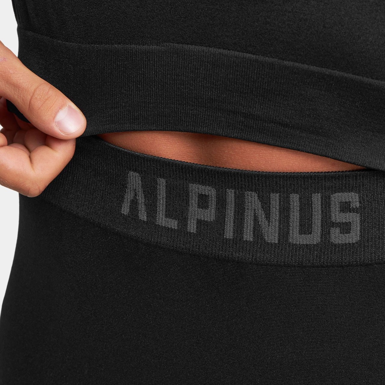 Termo të brendshme për meshkuj Alpinus, të zeza