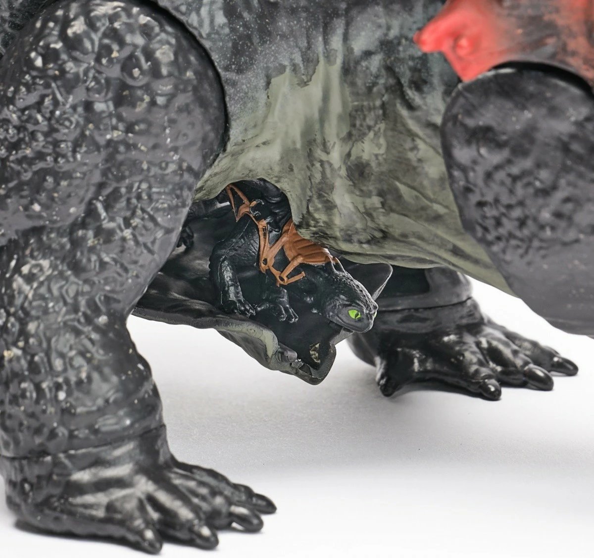 Set lodër, Spin Master How to Train Your Dragon 6072650, Red Death me figurine Toothless, plastikë, 4+, zi/e kuqe, set