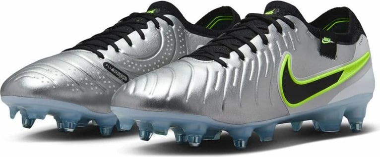 Atlete futbolli për meshkuj Nike, argjend Atlete futbolli për meshkuj Nike, argjend