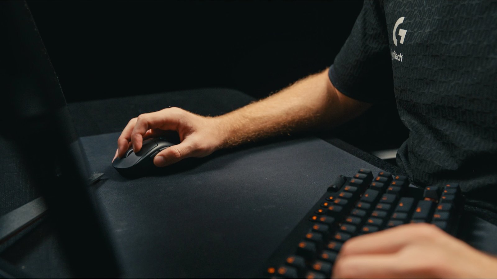 Maus Logitech G PRO X SUPERLIGHT 2 DEX, wireless/kabllo, 5 butona, i zi