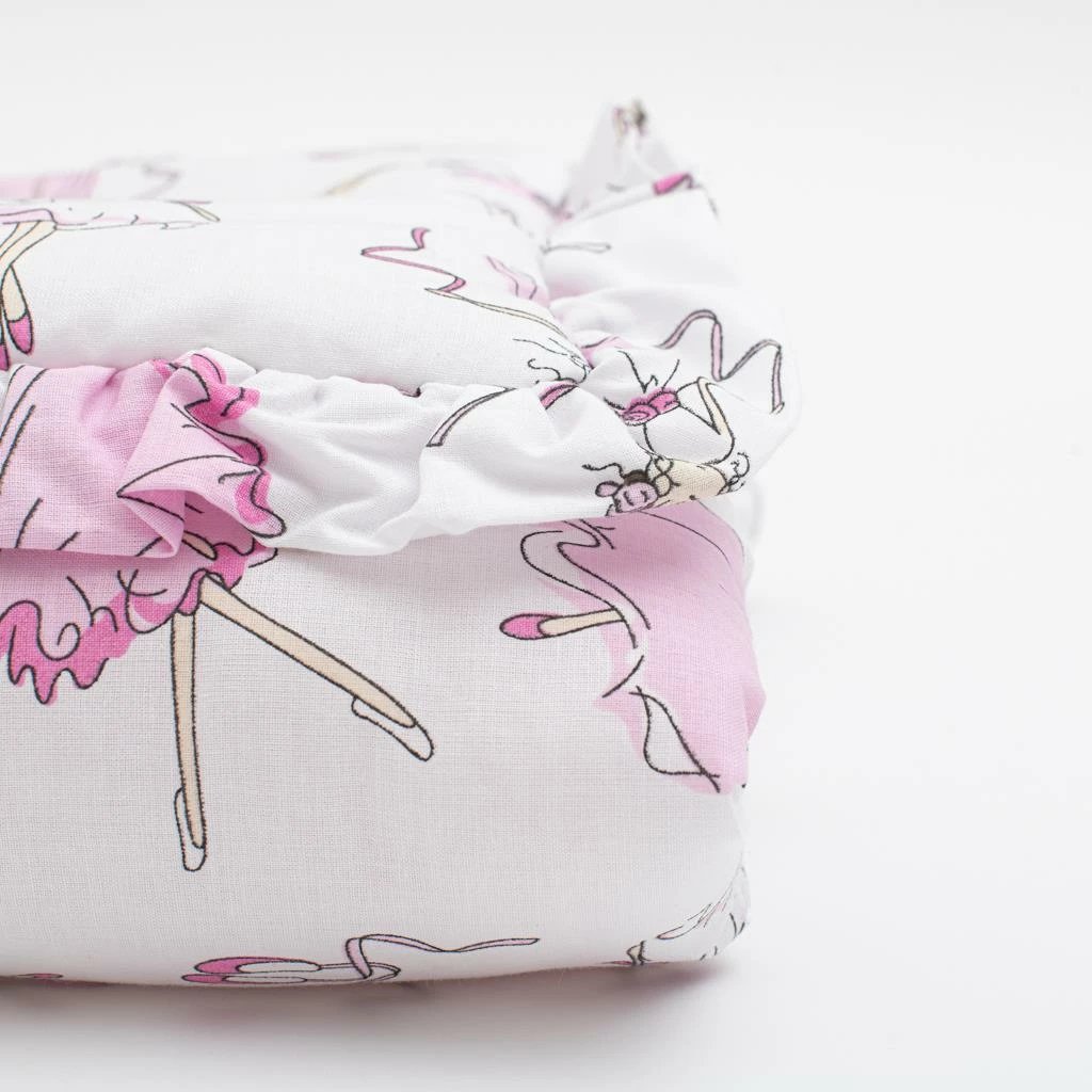 Set për karrocë, NEW BABY, Ballerina Bella, jorgan 82x68 cm dhe jastëk 32x25 cm, pambuk 100% me mbushje anti-alergjike, rozë, set 2-copësh