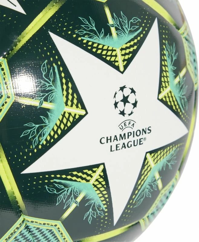 Top futbolli adidas, jeshil