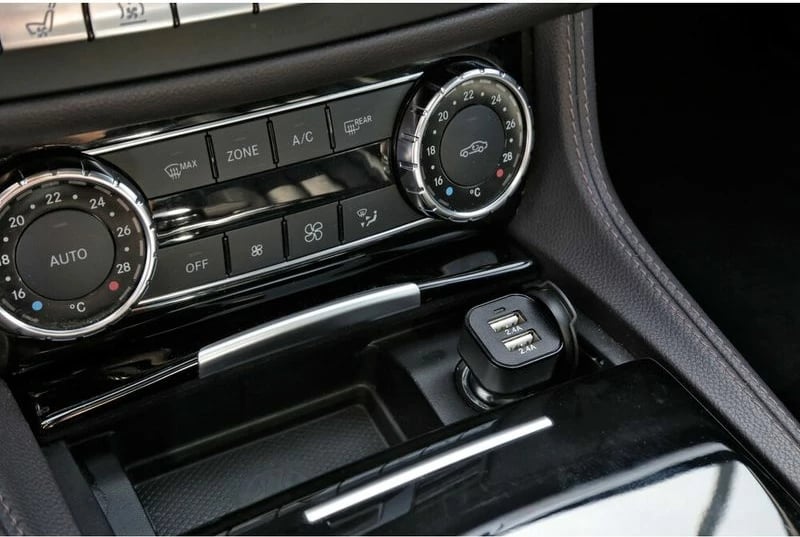 Mbushes Usb 12/24v Auto Fastcharge