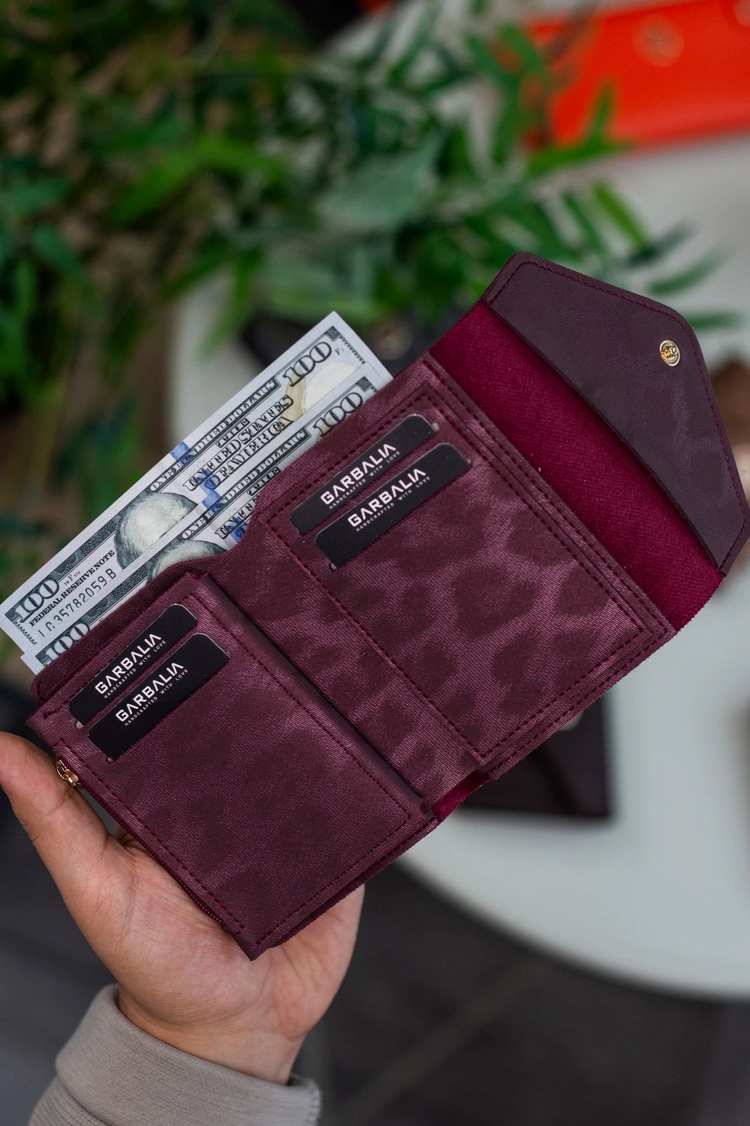 Portofol për gra, Zoozie Bags, ngjyrë e kuqe e thellë, leopard