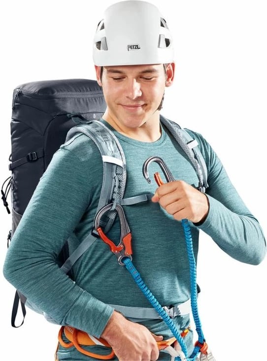 Shpinë për hiking Deuter, e zezë